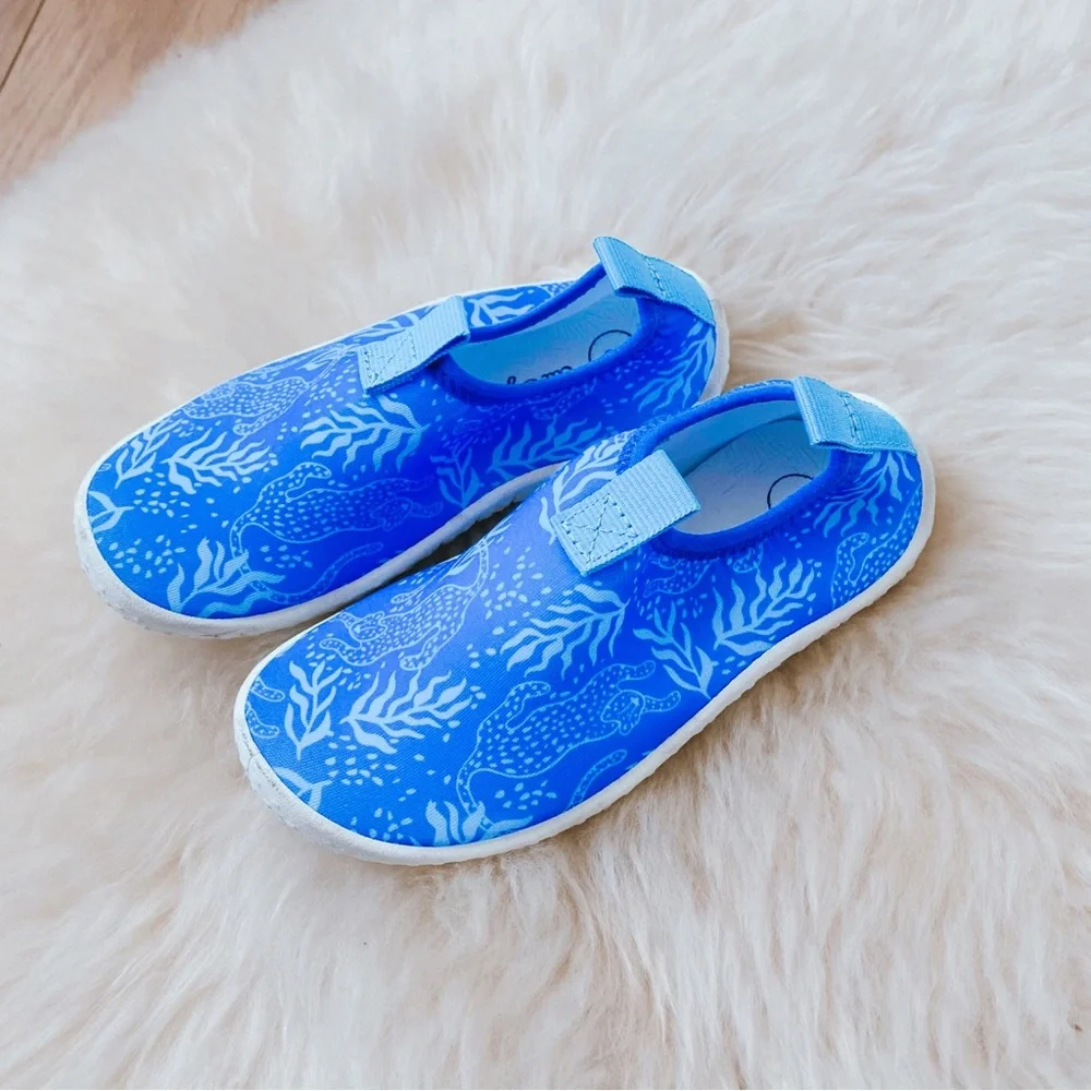 Cat & Jack water shoes, size 8